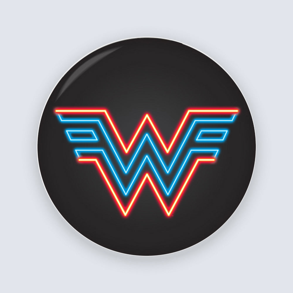 DC Comics - Wonder Woman - Színes Vonalas Logós Kitűző